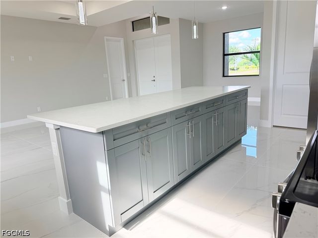 338 SW 28th AVE, Cape Coral, FL 33991