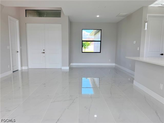 338 SW 28th AVE, Cape Coral, FL 33991