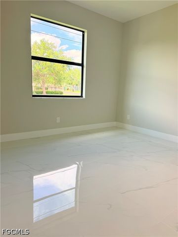 338 SW 28th AVE, Cape Coral, FL 33991