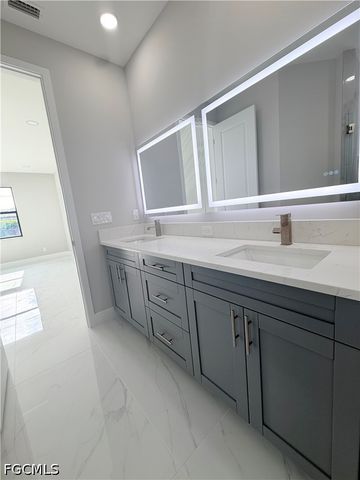 338 SW 28th AVE, Cape Coral, FL 33991