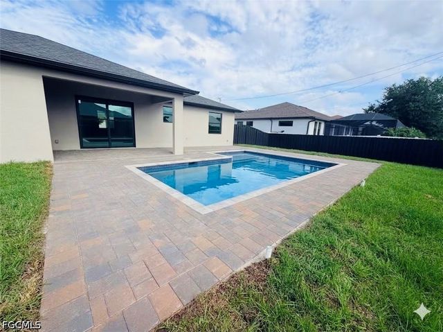 338 SW 28th AVE, Cape Coral, FL 33991