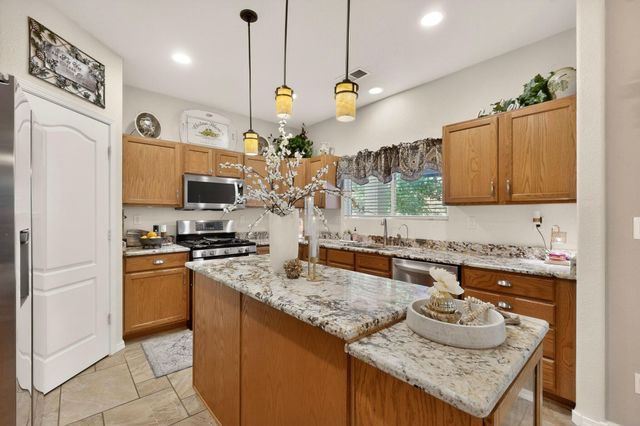 8623 Eagle Springs Drive NE, Albuquerque, NM 87113
