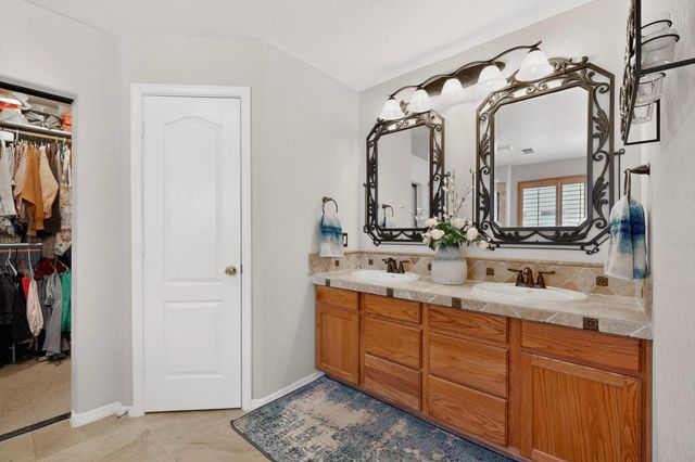 8623 Eagle Springs Drive NE, Albuquerque, NM 87113