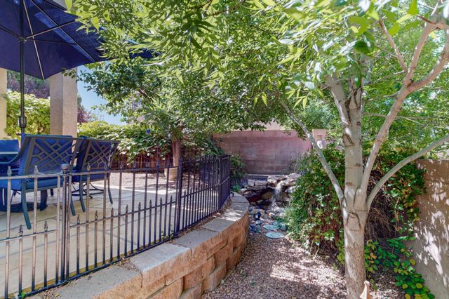 8623 Eagle Springs Drive NE, Albuquerque, NM 87113