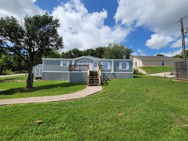 902 DEVILS RIVER Drive, Granbury, TX 76048