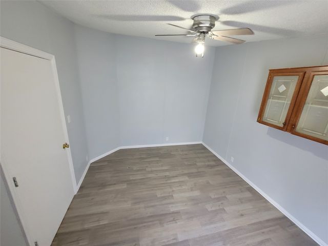 902 DEVILS RIVER Drive, Granbury, TX 76048