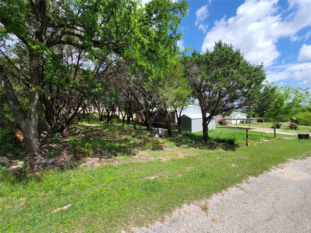 902 DEVILS RIVER Drive, Granbury, TX 76048