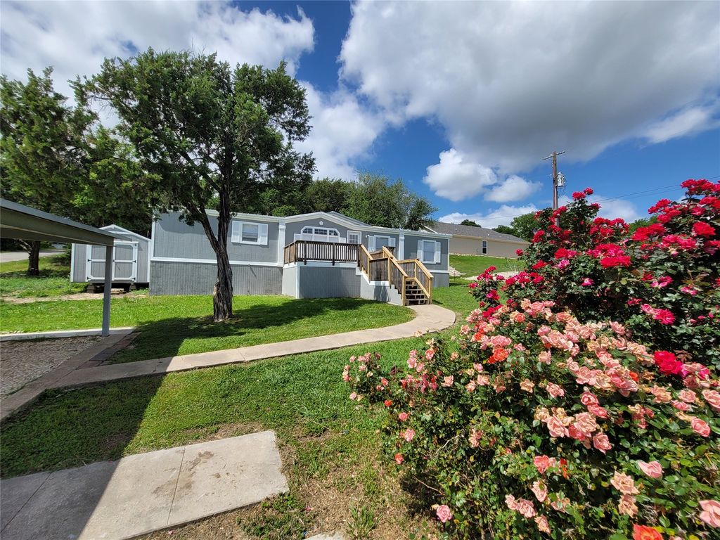 902 DEVILS RIVER Drive, Granbury, TX 76048