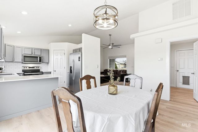 696 W Rams Hill, Kuna, ID 83634