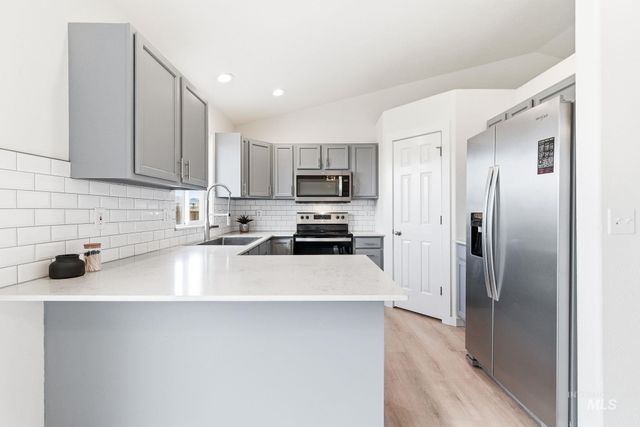 696 W Rams Hill, Kuna, ID 83634