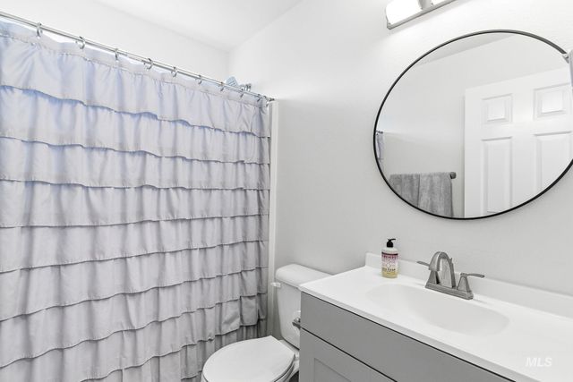 696 W Rams Hill, Kuna, ID 83634