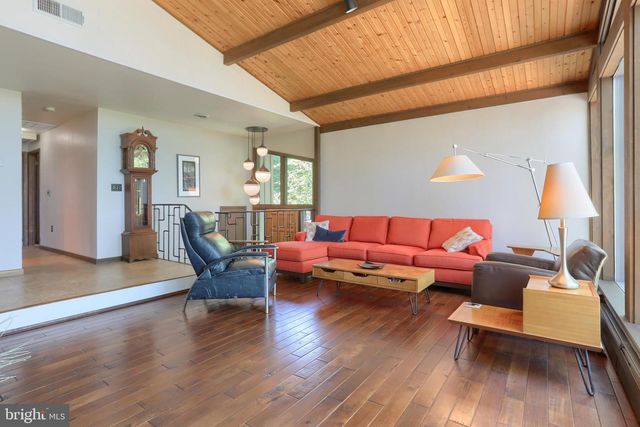 160 N RAMONA RD, Myerstown, PA 17067