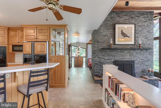 160 N RAMONA RD, Myerstown, PA 17067