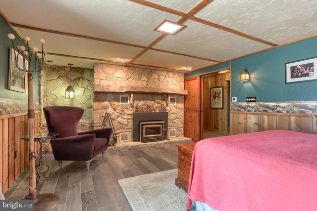 160 N RAMONA RD, Myerstown, PA 17067