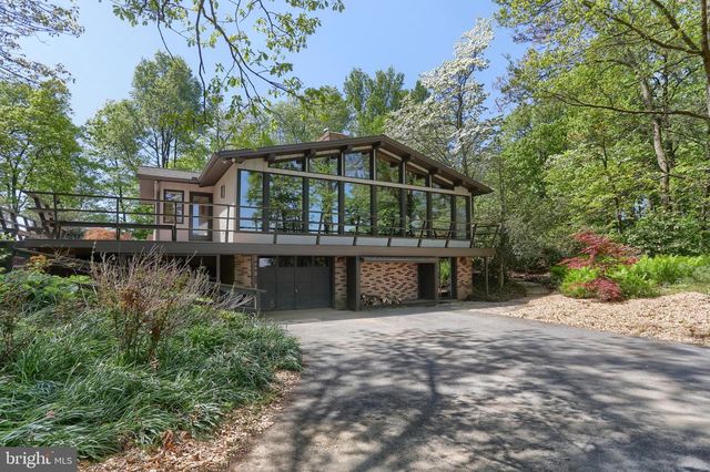 160 N RAMONA RD, Myerstown, PA 17067