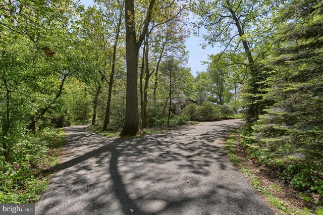 160 N RAMONA RD, Myerstown, PA 17067