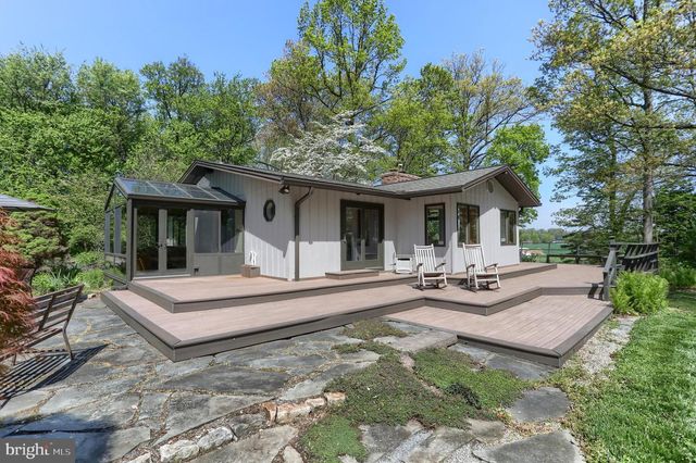 160 N RAMONA RD, Myerstown, PA 17067
