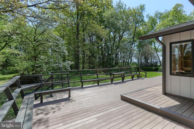 160 N RAMONA RD, Myerstown, PA 17067