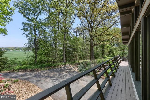 160 N RAMONA RD, Myerstown, PA 17067