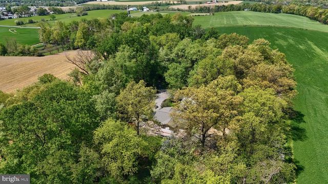 160 N RAMONA RD, Myerstown, PA 17067