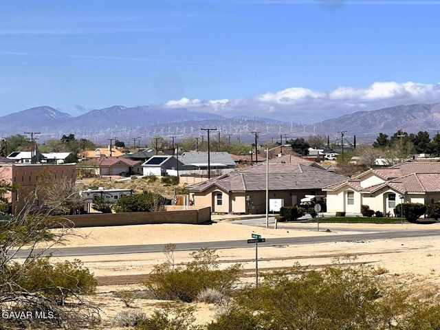 10582 N Garibaldi Drive, California City, CA 93505