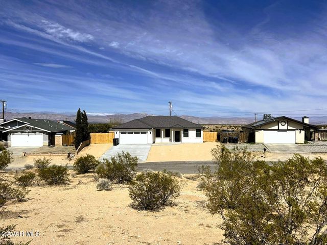 10582 N Garibaldi Drive, California City, CA 93505