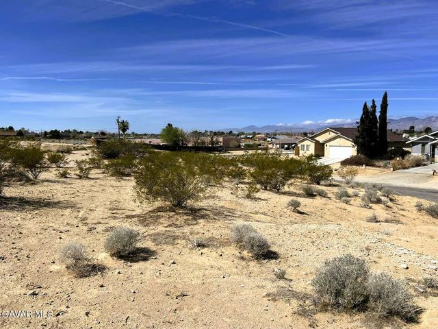 10582 N Garibaldi Drive, California City, CA 93505