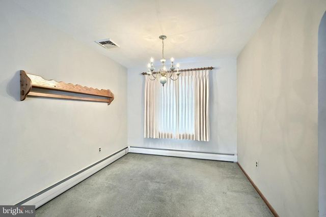 124 IVY DR, Red Lion, PA 17356