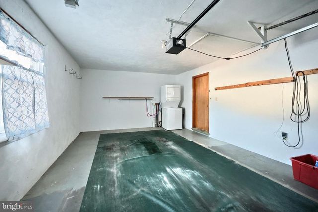 124 IVY DR, Red Lion, PA 17356