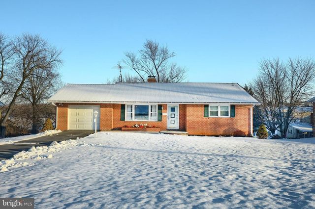 124 IVY DR, Red Lion, PA 17356