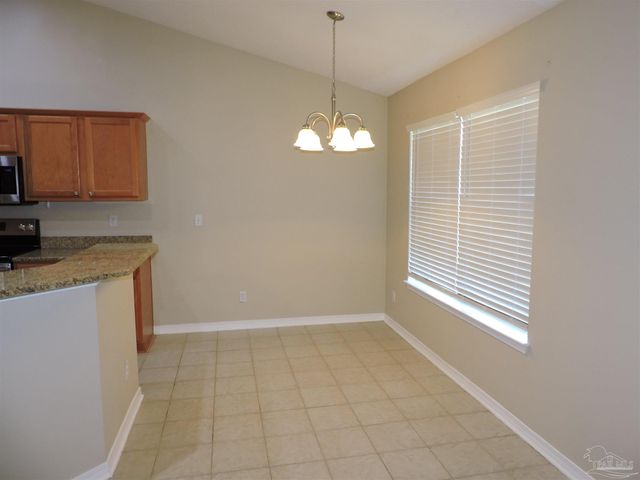 637 Downhaul Dr, Pensacola, FL 32507