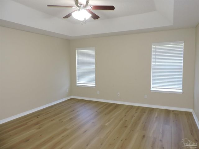 637 Downhaul Dr, Pensacola, FL 32507