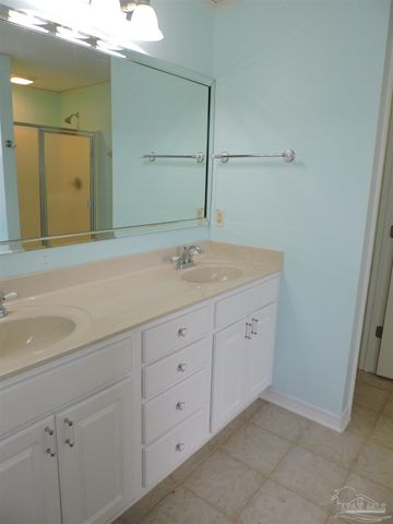 637 Downhaul Dr, Pensacola, FL 32507