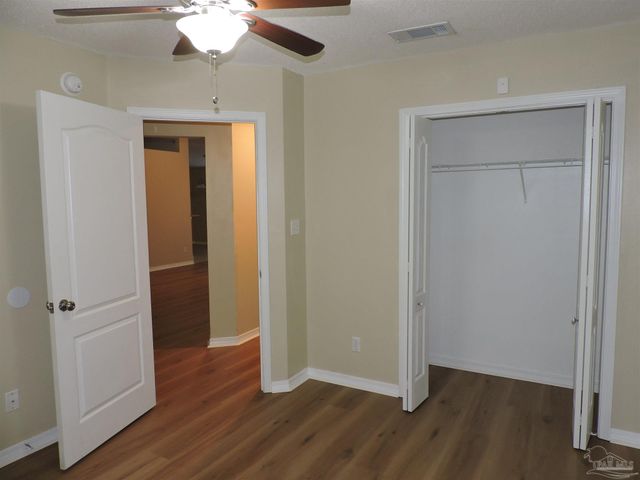 637 Downhaul Dr, Pensacola, FL 32507