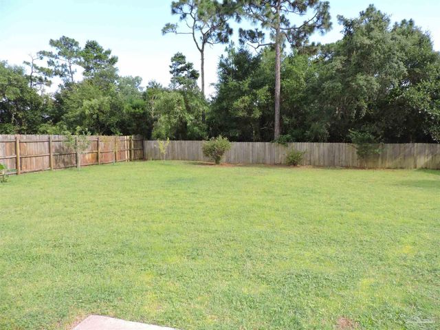 637 Downhaul Dr, Pensacola, FL 32507
