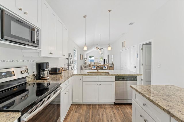 2 POINCIANA COVE RD, St Augustine, FL 32084