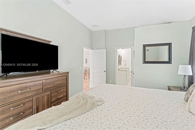 2 POINCIANA COVE RD, St Augustine, FL 32084