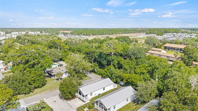 2 POINCIANA COVE RD, St Augustine, FL 32084