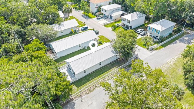 2 POINCIANA COVE RD, St Augustine, FL 32084