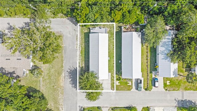 2 POINCIANA COVE RD, St Augustine, FL 32084