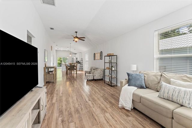 2 POINCIANA COVE RD, St Augustine, FL 32084
