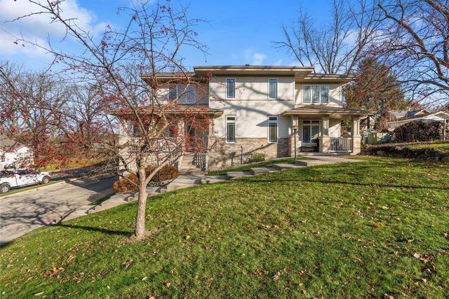 127 Carriage Way, Deforest, WI 53532