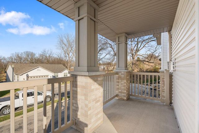 127 Carriage Way, Deforest, WI 53532