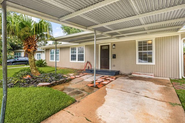 1206 Oak Meadows Street, Houston, TX 77017