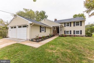 205 BARCLAY LN, Cherry Hill, NJ 08034