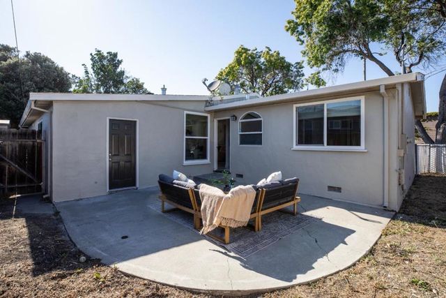 828 San Saba Court, Sunnyvale, CA 94085