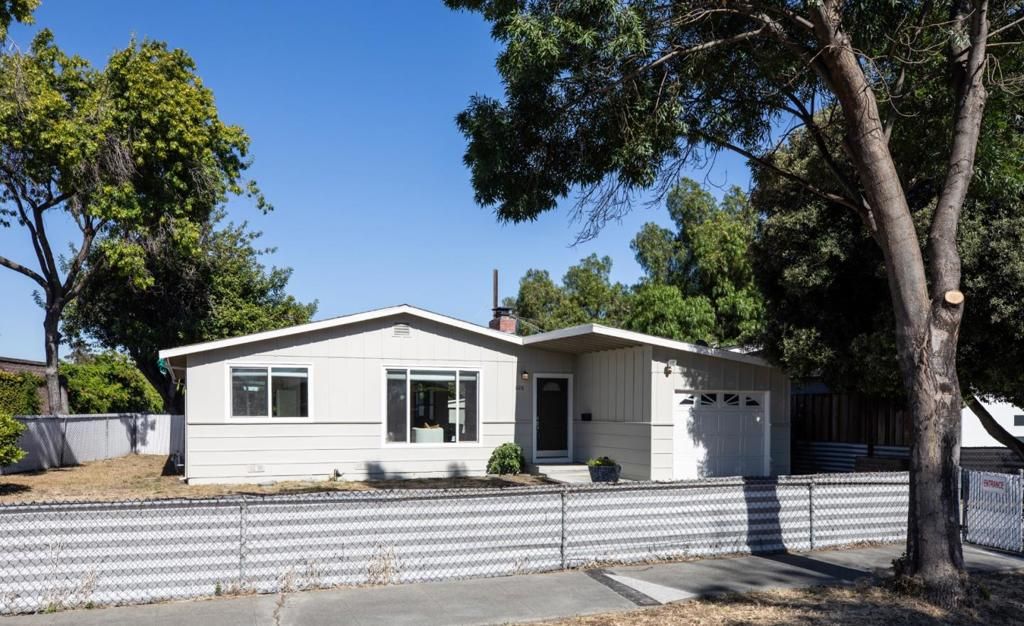 828 San Saba Court, Sunnyvale, CA 94085