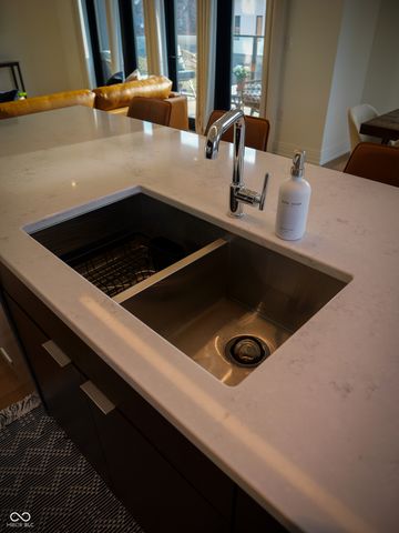 855 N East Street 203-B, Indianapolis, IN 46202