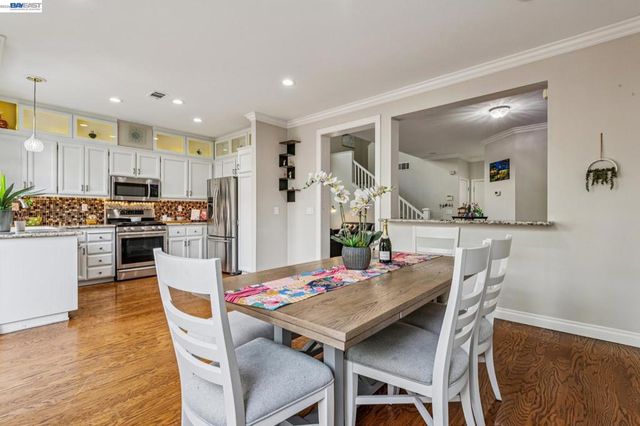 35 Britt Ct, Alameda, CA 94502