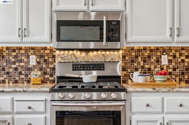 35 Britt Ct, Alameda, CA 94502